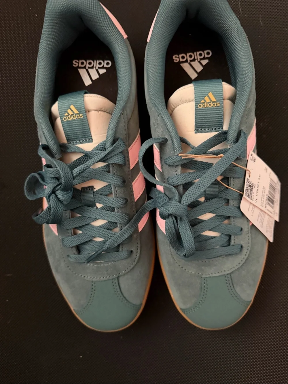 adidas low top